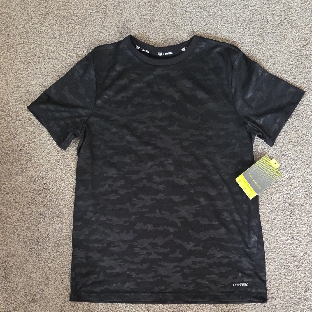 NWT Tek Gear Black Camouflage Boys Tee DryTek